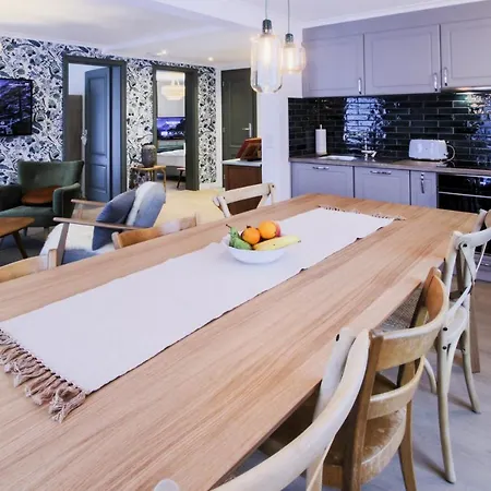 Apartman Antoine Serviced By Mirabeau *