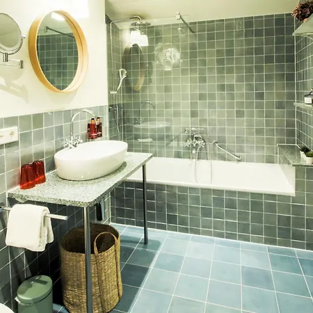 Antoine Serviced By Mirabeau Apartman