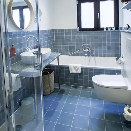 Antoine Serviced By Mirabeau