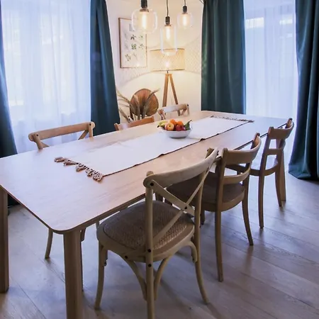 Apartman Antoine Serviced By Mirabeau *