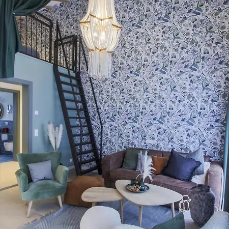 Antoine Serviced By Mirabeau Apartamento *