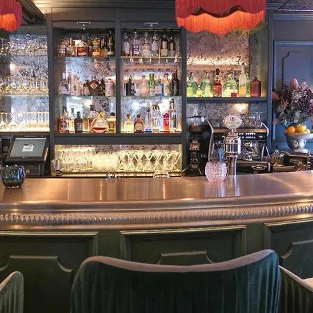 Antoine Serviced By Mirabeau Lejlighed *