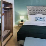 Antoine Serviced By Mirabeau Apartman *