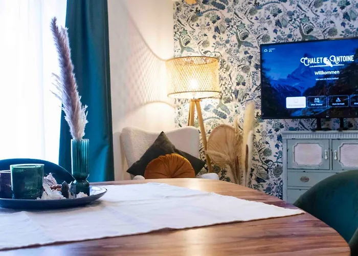 Antoine Serviced By Mirabeau Apartment