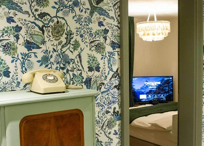 Apartment Antoine Serviced By Mirabeau