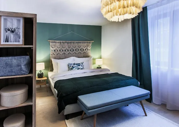 Antoine Serviced By Mirabeau