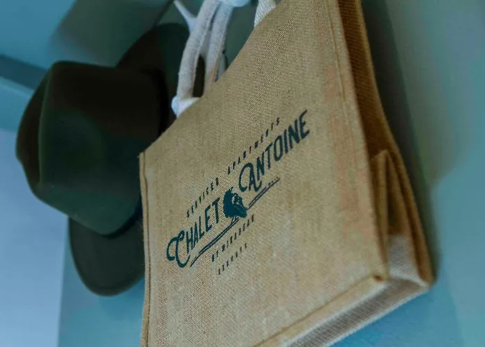 Antoine Serviced By Mirabeau Apartment