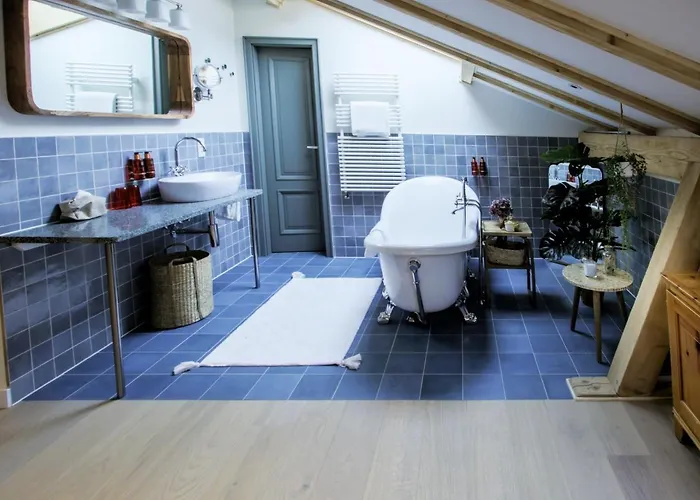 Antoine Serviced By Mirabeau Apartment *