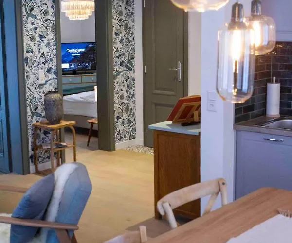 Apartment Antoine Serviced By Mirabeau