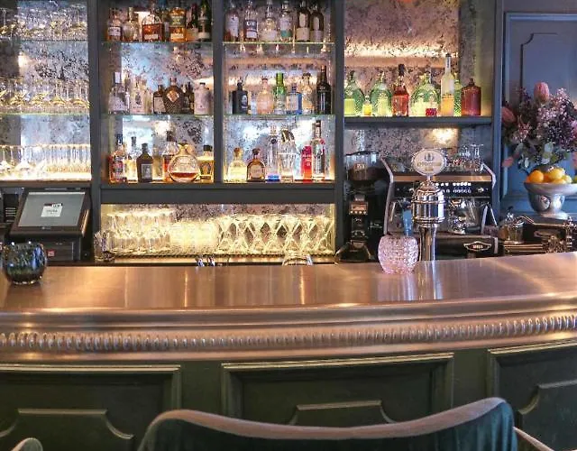 Antoine Serviced By Mirabeau Apartment *