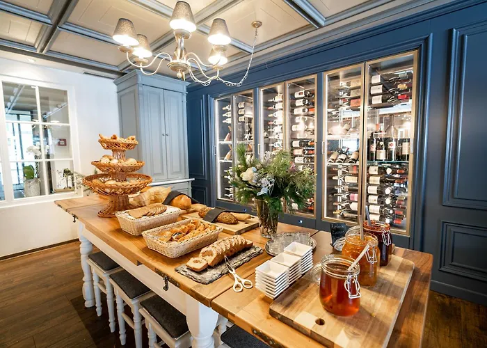 Apartment Antoine Serviced By Mirabeau